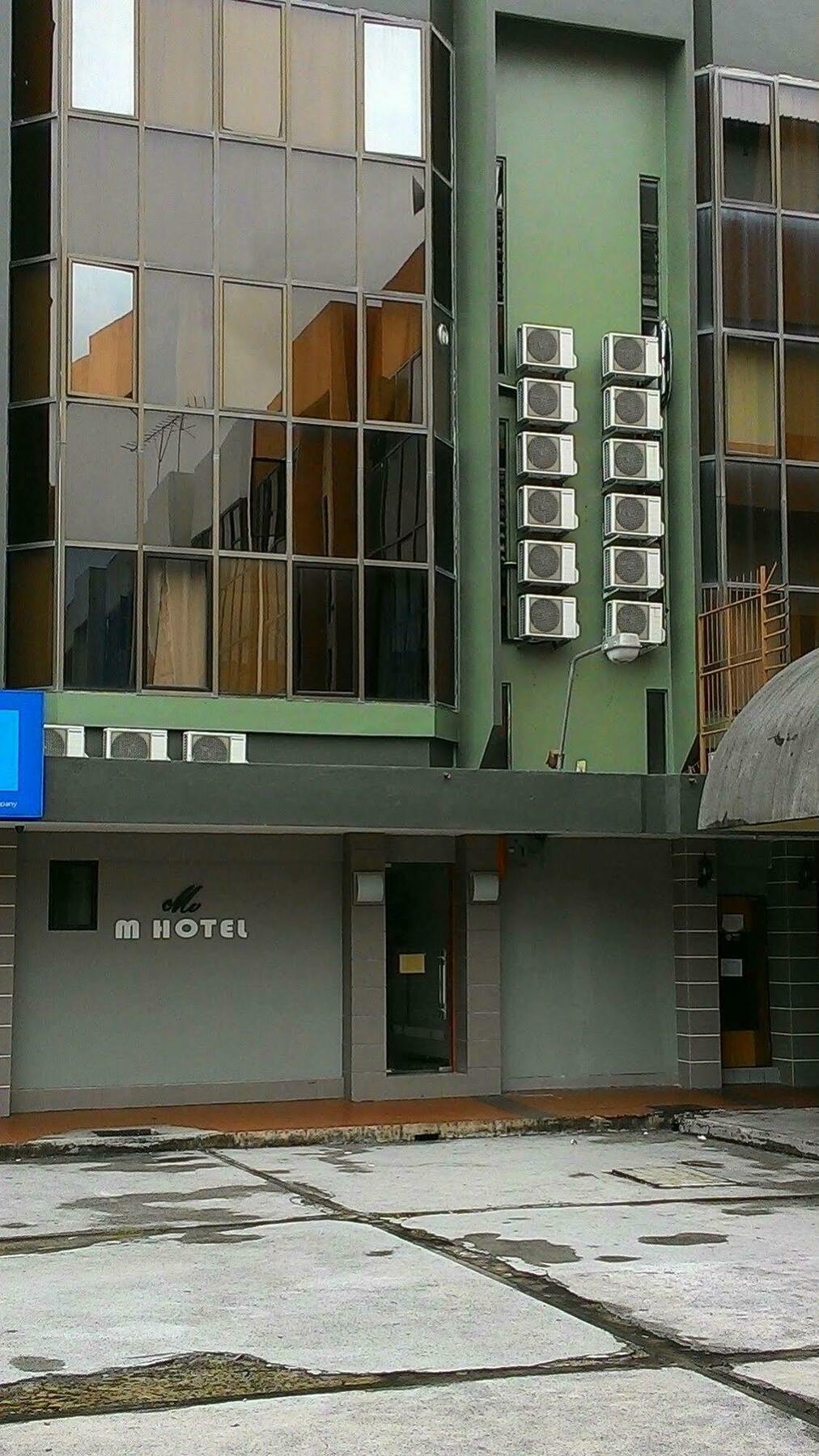 M Sadong Jaya 호텔 코타키나발루 외부 사진